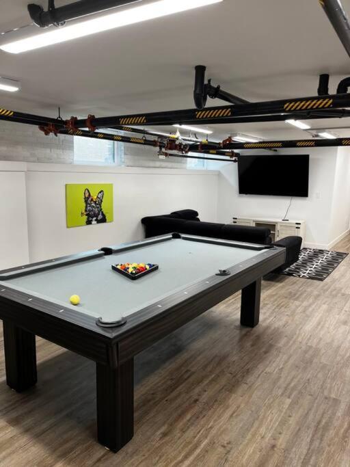 Columbus Gem With Pool Table! Pets Welcome! Leilighet Eksteriør bilde